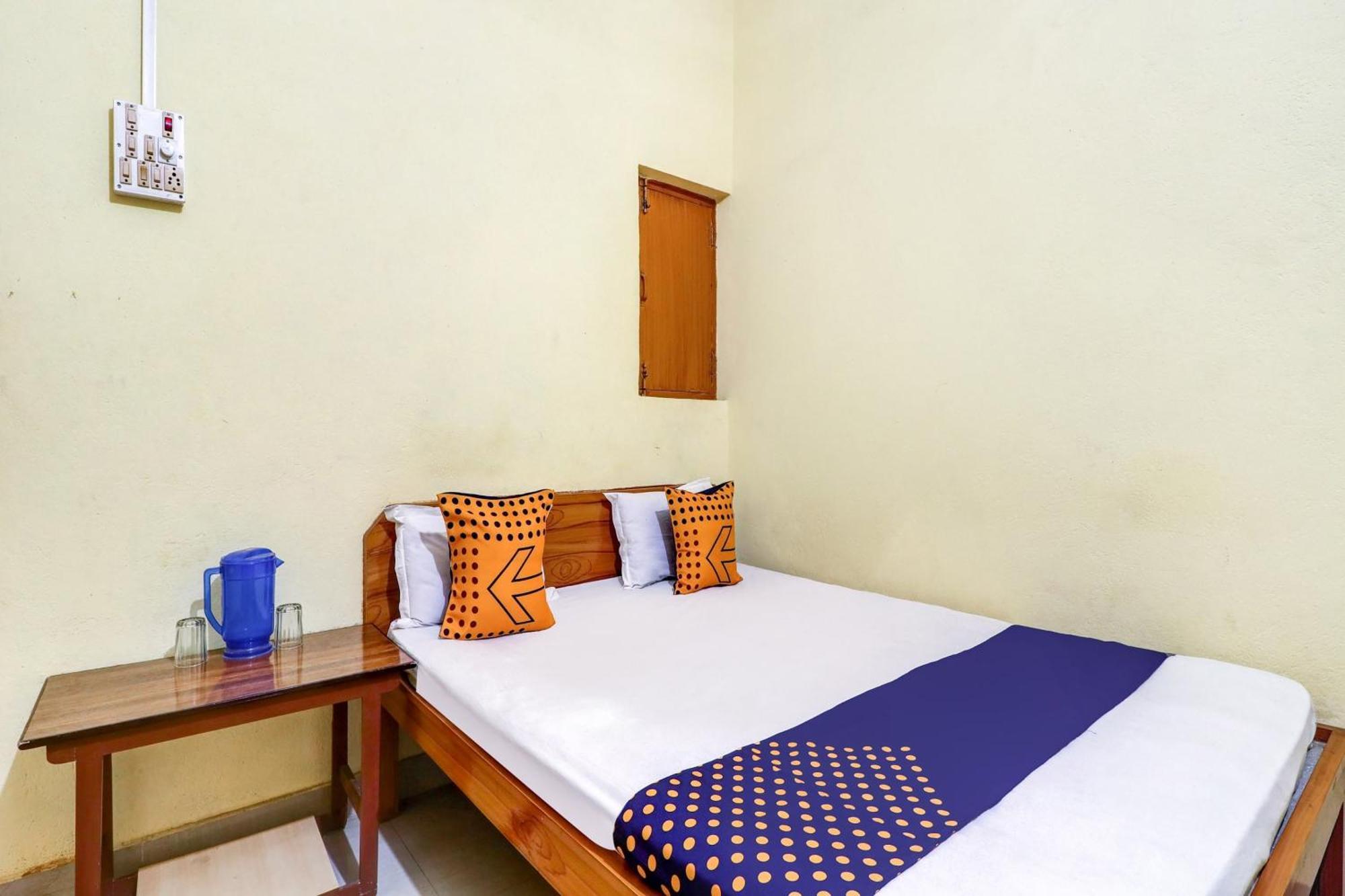Hotel O Shivaye Rest House Deoghar Kültér fotó